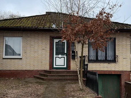 22145 Hamburg - Haus / Wohnung Rahlstedt