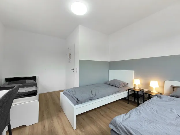 60 Betten ganzes Haus oder Apartments + Linz-Wels-Steyr-Umgebung mit Parkplatz, TOP Lage!