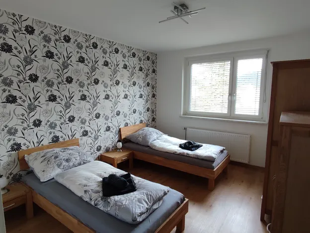 Stay4Workers | Moderne Monteurwohnung (4 Betten)