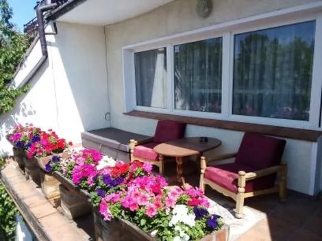 Hostel H 24
