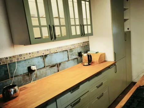 Noclegi przy fabryce Mercedesa - 3