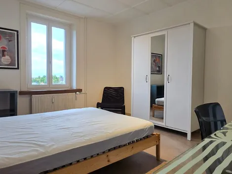 Möblierte Zimmer in St. Gallen City Center // günstige Monatszimmer - sauber, hell und freundlich - 3