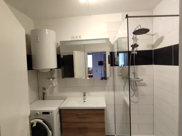 Stay4Workers | Moderne Monteurwohnung (4 Betten)