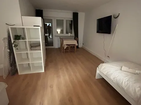 63225 Langen - KWATERA24 | Monteurwohnung | Langen | 1-4 Personen | WIFI & Parken | 24/7h