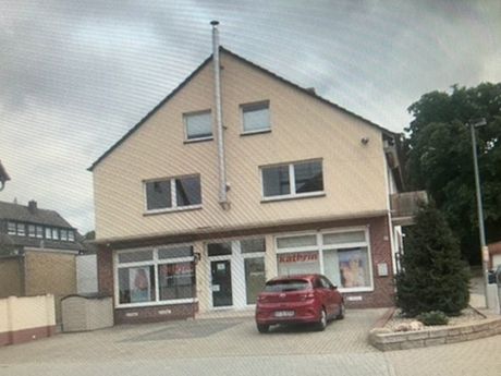 140 QM ERDGESCHOSS WOHNUNG 6-7 PERS. MONTEURE / MESSEGÄSTE ODER FERIENWOHNUNG