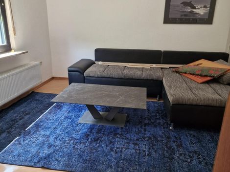 Monteurzimmer, Haus