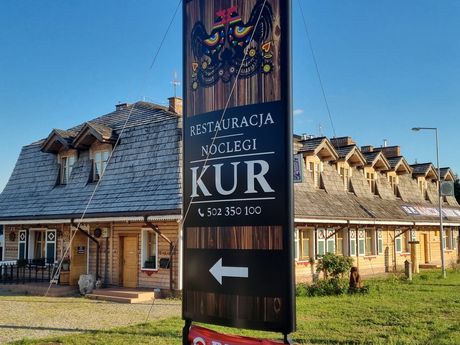 Noclegi-Restauracja"KUR"