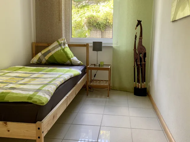3 Wohnungen, 1-13 Personen, Einzelbetten, Terrasse, Waschmaschine, private Küche und Bad