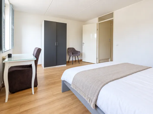 Amsterdam 4 Bedrooms Contractor Accommodation
