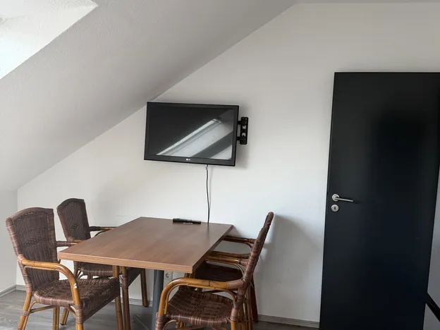Gute, moderne, vollausgestattete Monteurwohnung für 1 bis 6 Personen in 47167 Duisburg