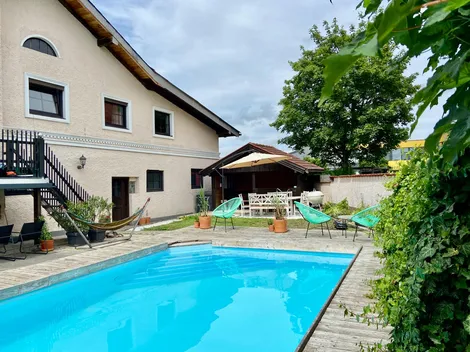 Bäckerhaus - Großzügige Wohnung mit Pool und Garten