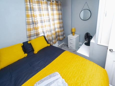 BS34 5LG Bristol - Superb Dwelling! Fast Wifi, Parking, Patchway