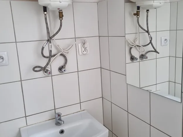 Hostel Pracowniczy w Poznaniu tanie pokoje i miejsca noclegowe