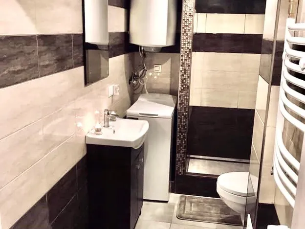 MANAGEMENT/EMPLOYEE-HOTEL„Jak u Pana Boga za Piecem” Kraków Stare Miasto Tanie noclegi pracownicze różne standardy