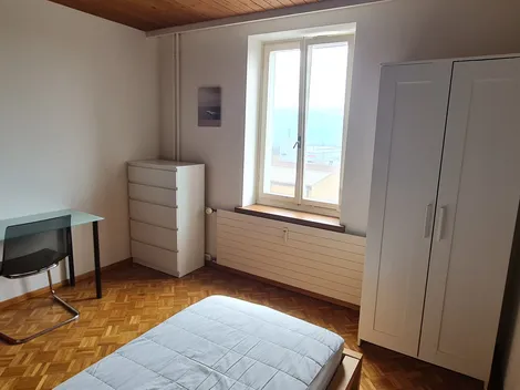 Möblierte Zimmer in St. Gallen City Center // günstige Monatszimmer - sauber, hell und freundlich - 3