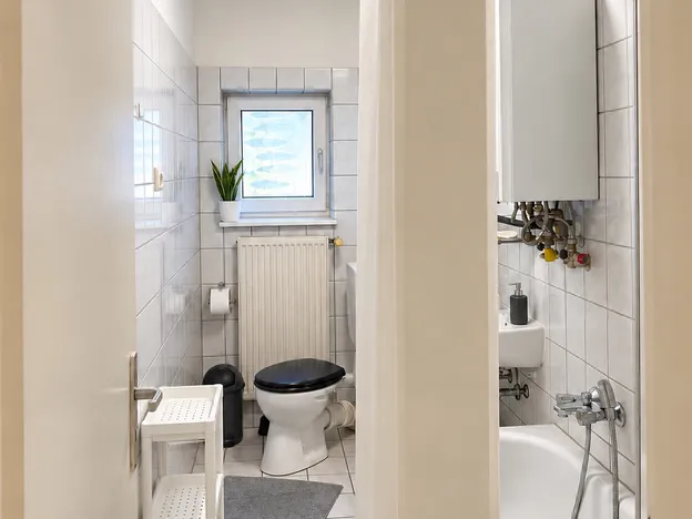 Gute, moderne, vollausgestattete Monteurwohnung für 1 bis 5 Personen in 42389 Wuppertal