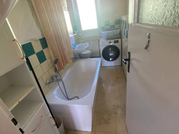 3-Zimmer Monteurwohnung  mit Balkon nahe Borna