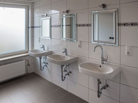 MONTUERZIMMER HH und SH - 7