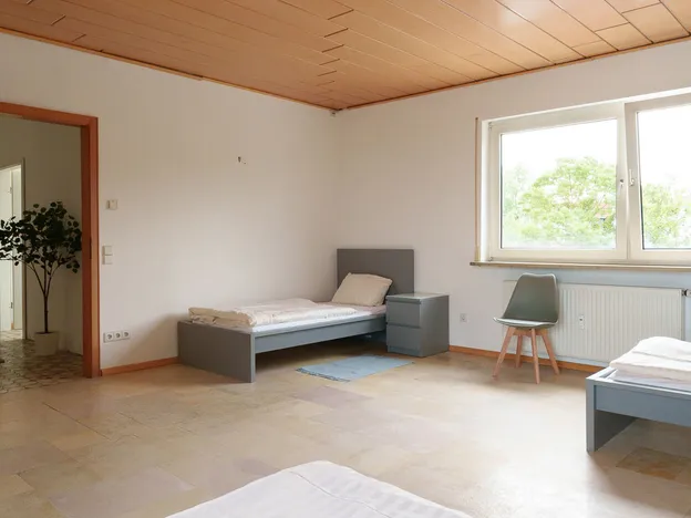 Große Monteurunterkunft in Landau – 6 Zimmer, neue Ausstattung