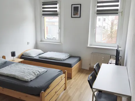 53721 Groitzsch - Saubere Wohnung mit kompletter Ausstattung für Monteure, Arbeiter und Berufspendler mit 2 Zimmern