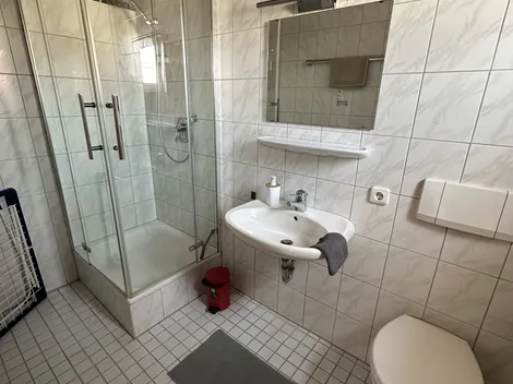 .: Monteurzimmer: Günzburg, Leipheim, Ichenhausen, Burgau :. - 2