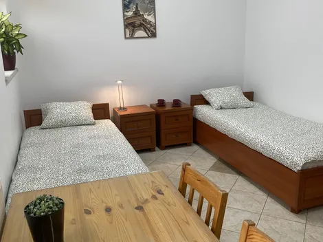 HOSTEL TYSKA kwatery dla pracowników WROCŁAW, SIECHNICE, RADWANICE