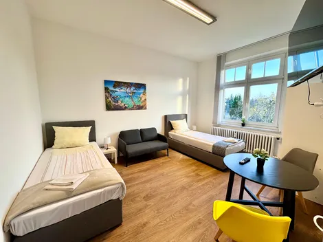 Mehrere Wohnung am Hansaring mit privaten Parkplätze auch für Transporter - 20