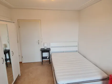 Möblierte Zimmer in St. Gallen City Center // günstige Monatszimmer - sauber, hell und freundlich - 9