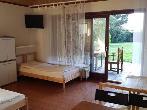 A&M GmbH Kwatery Robotnicze - 9