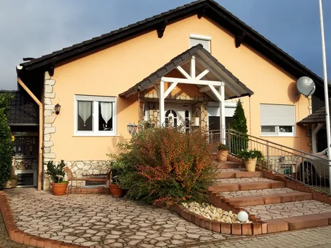 Zimmer und Ferienwohnung Spieß
