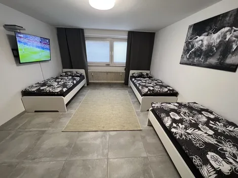 11 Monteur-Wohnungen, TV, Waschmaschine, Internet, Einbauküchen, Einzelbetten - 11