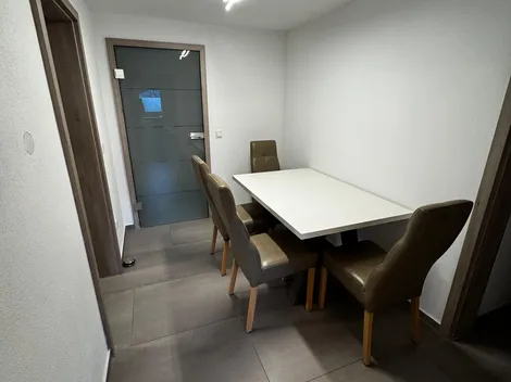 Wohnhaus mit 2 separaten Wohneinheiten - 10