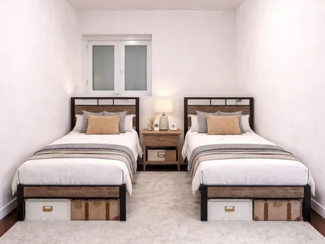 Monteurwohnung: 2 Zimmer, 2 Betten, voll möbliert, Stellplatz inklusive