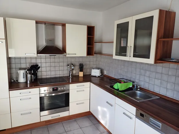 Monteurwohnung Aschaffenburg - 4 Zimmer und Parkplatz
