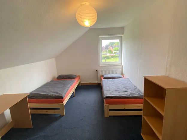 LuettHus.de bis 20 Betten in 3 x 3 Zi-Kü-Bad  in RD NMS  Hamdorf