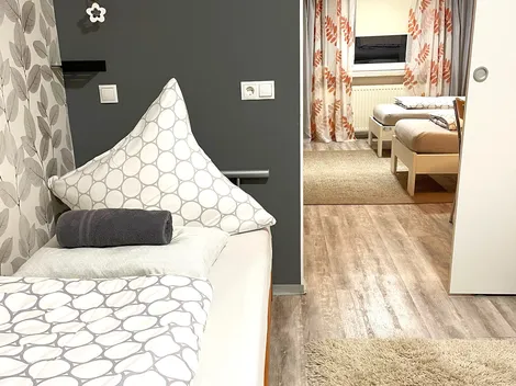 Monteurzimmer und Ferienwohnungen nahe Bonn – Ferienwohnungskomplex „Monteurglück" in Remagen - 3