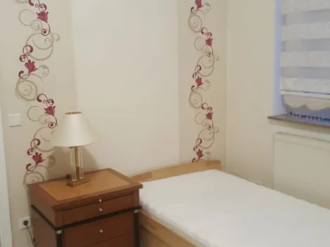 Wohnung 4 Personen und Doppelzimmer, Dreibettzimmer und  Einzelzimmer