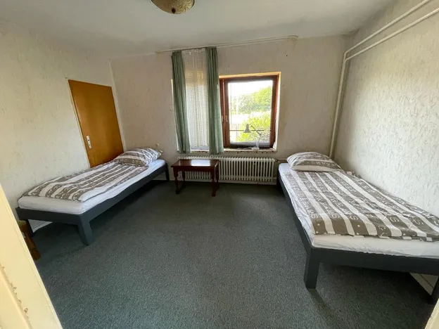 LuettHus.de bis 20 Betten in 3 x 3 Zi-Kü-Bad  in RD NMS  Hamdorf