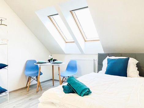 Top möbilierte 5-Zimmer Wohnung