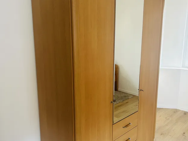 140 QM ERDGESCHOSS WOHNUNG 6-7 PERS. MONTEURE / MESSEGÄSTE ODER FERIENWOHNUNG