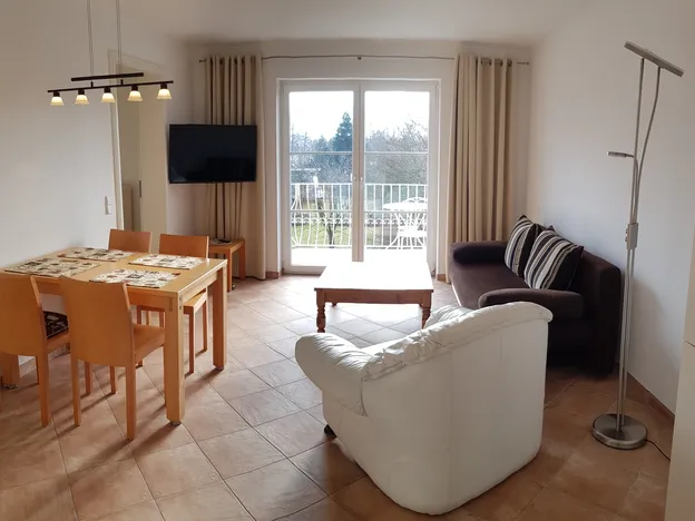 Monteurwohnung "Ausblick"  5 min von der A 10 Abfahrt Blumberg