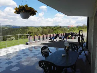 Ferienwohnungen nähe Badesee mit Bergblick: Frei ab sofort