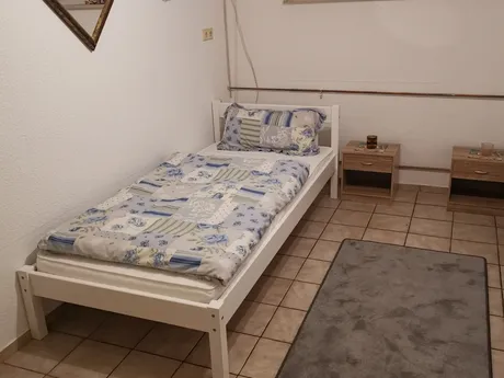 97297 Waldbuettelbrunn - Montour Zimmer