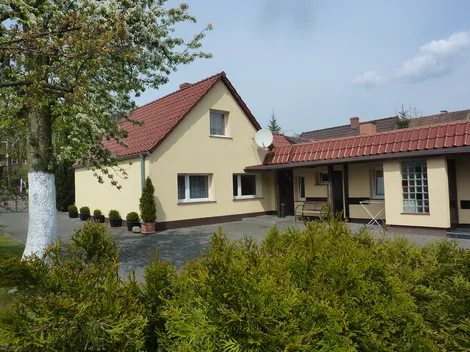 Noclegi Pracownicze Pod Gruszką - 2