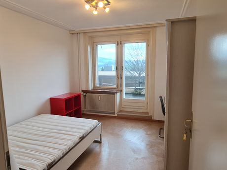 Möblierte Zimmer in St. Gallen City Center // günstige Monatszimmer - sauber, hell und freundlich