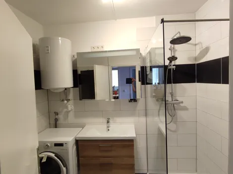 Stay4Workers | Moderne Monteurwohnung (4 Betten) - 8