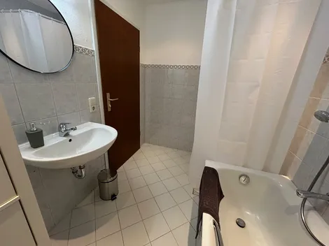 Rückzugsort am Waldrand - 7