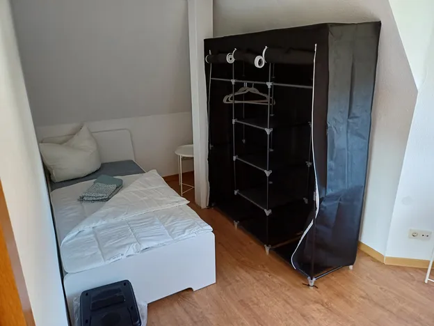 Monteurwohnung Aschaffenburg - 4 Zimmer und Parkplatz