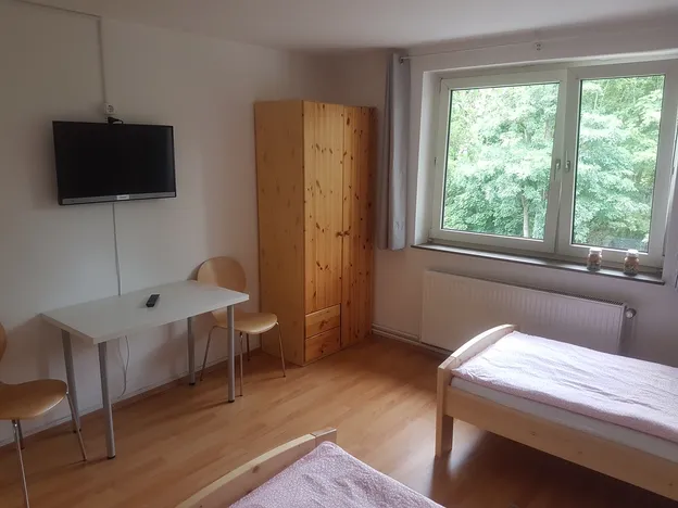 Monteurzimmer und Wohnungen Kassel City Speak Polish