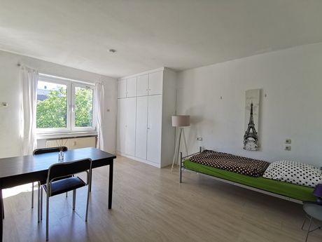 Schöne Zimmer/Wohnung in Offenbach - Direkt bei Frankfurt/Main